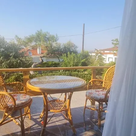 Deniz Ve Doga Ic Ice Tatil Sefa Camlik * Ayvalik